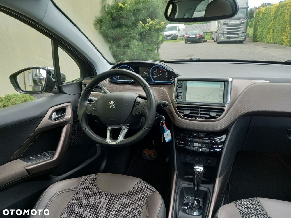 Peugeot 2008 1.6 VTi Allure - 24