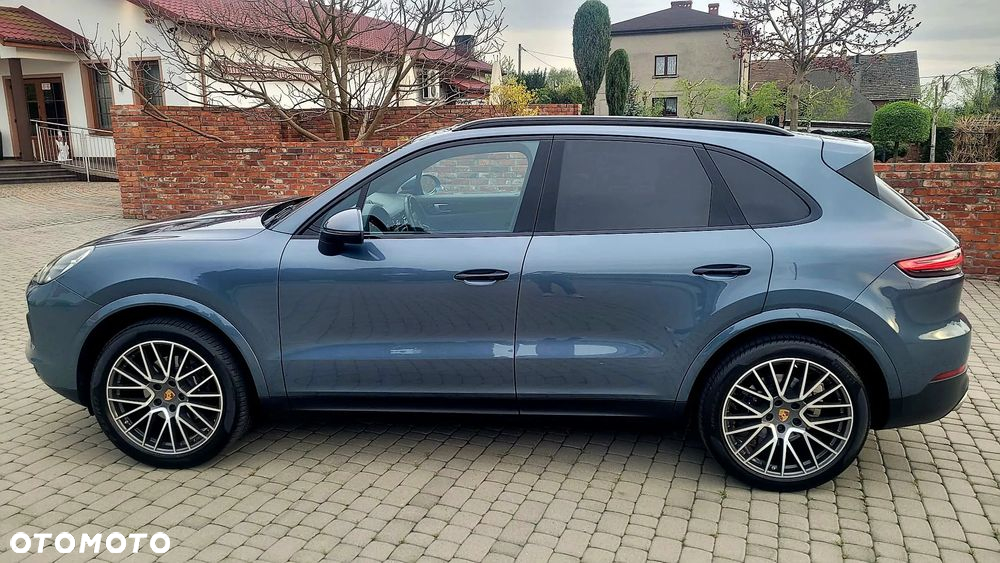 Porsche Cayenne Standard - 12