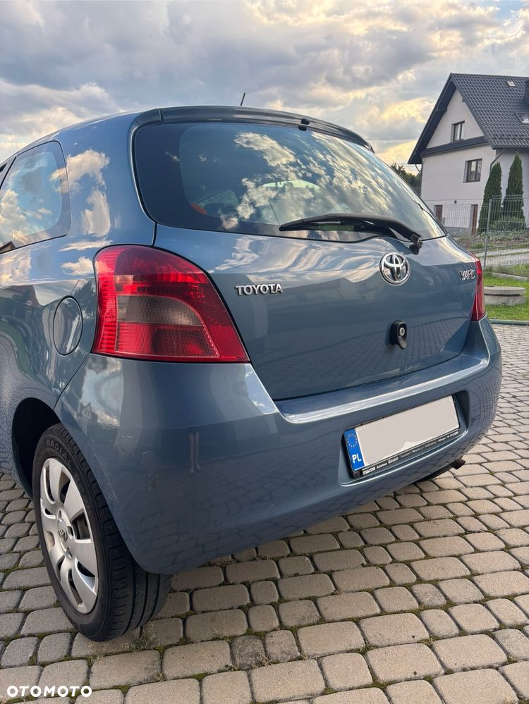 Toyota Yaris 1.3 Luna A/C - 13