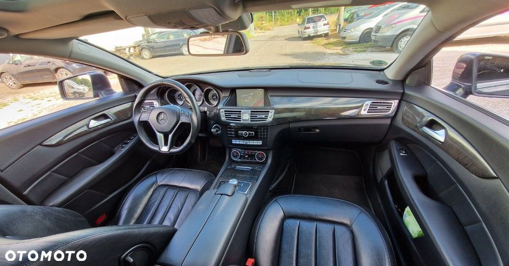 Mercedes-Benz CLS - 23