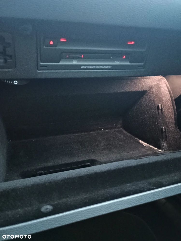 Volkswagen Passat 1.6 TDI SCR DSG Business - 27