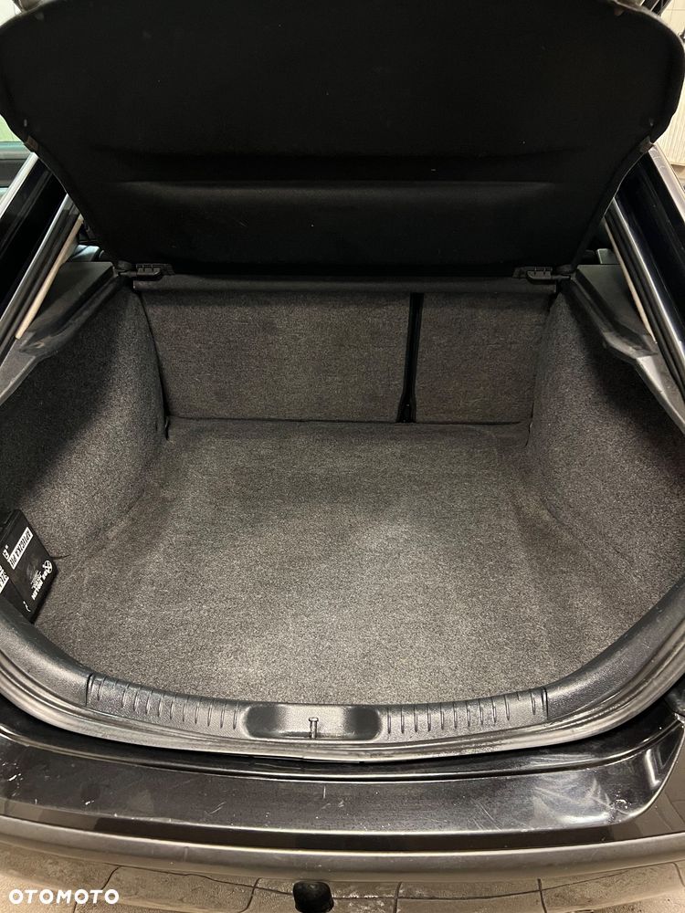 Ford Mondeo 2.0 TDDi Ambiente - 13