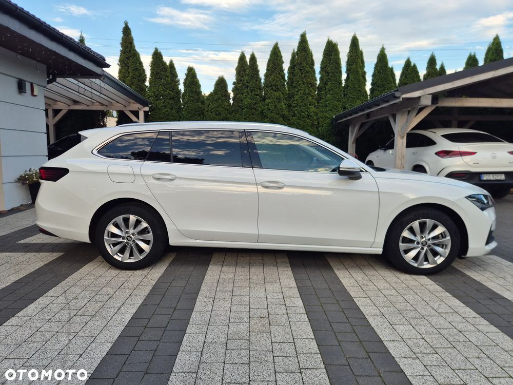 Skoda Superb 2.0 TDI SCR 4x4 Essence DSG - 19