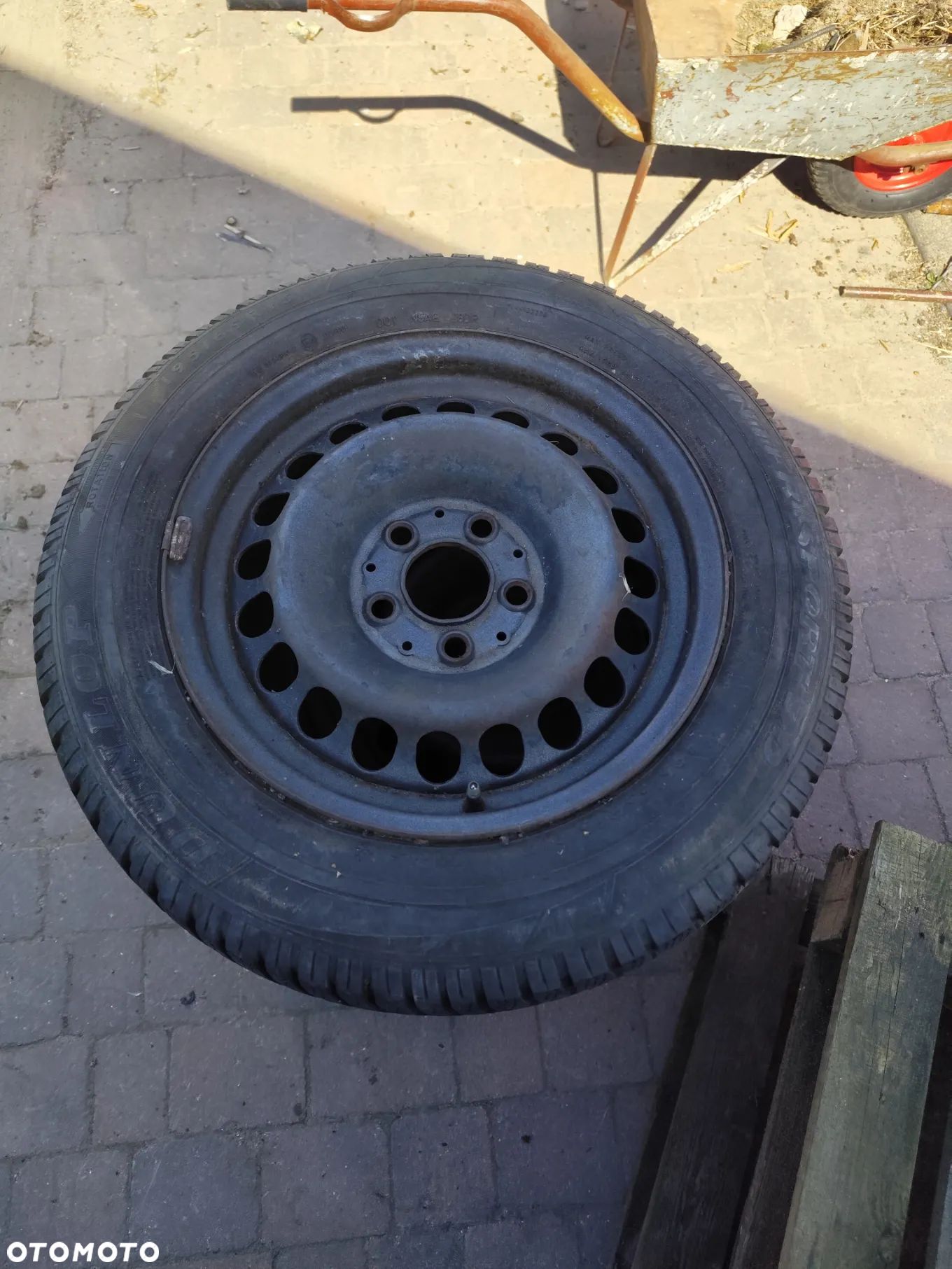 Mercedes-Benz E W124 Stalowe felgi 15 cali komplet 61/2jx15H2 ET37 - 1