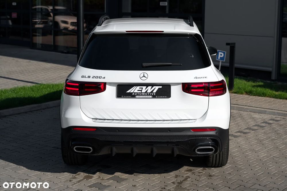 Mercedes-Benz GLB 200 d 4-Matic AMG Line 8G-DCT - 8