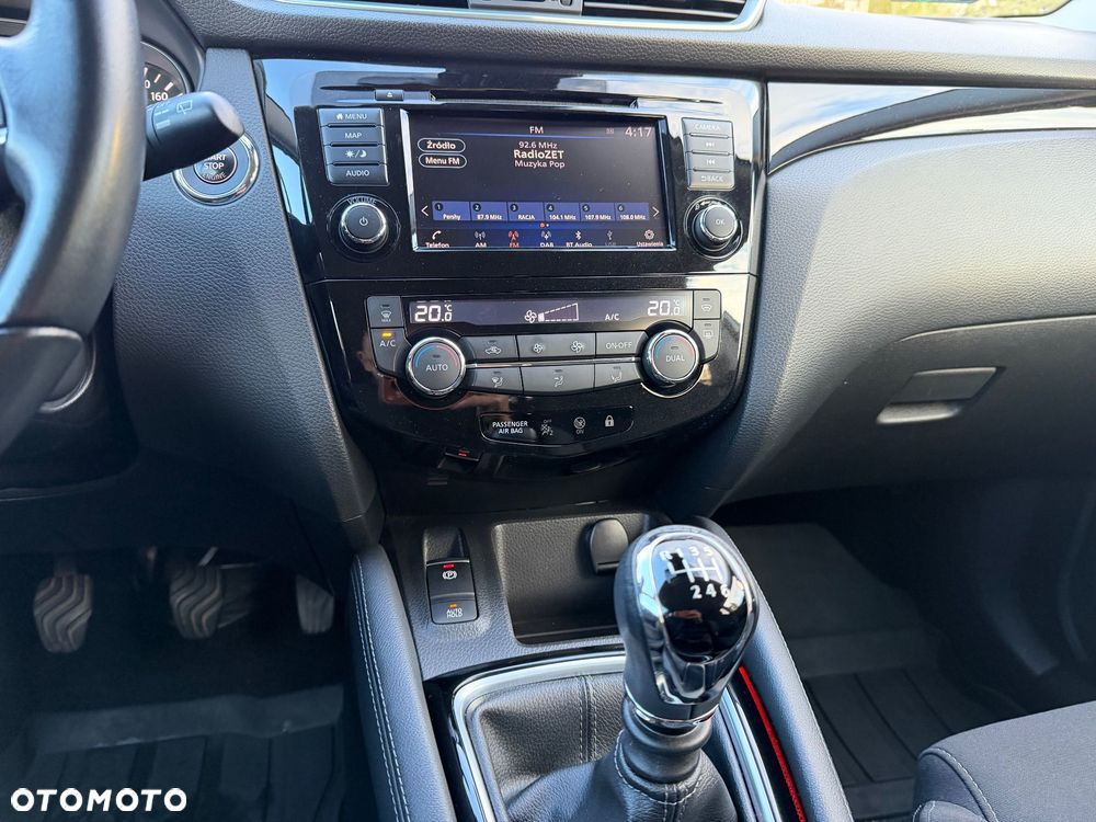 Nissan Qashqai 1.3 DIG-T N-Connecta - 31