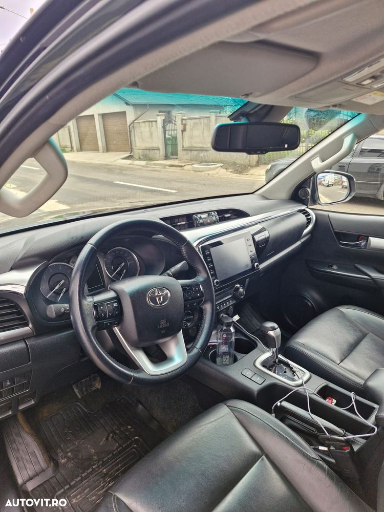 Toyota Hilux 2.8D 204CP 4x4 Double Cab AT Executive - 12
