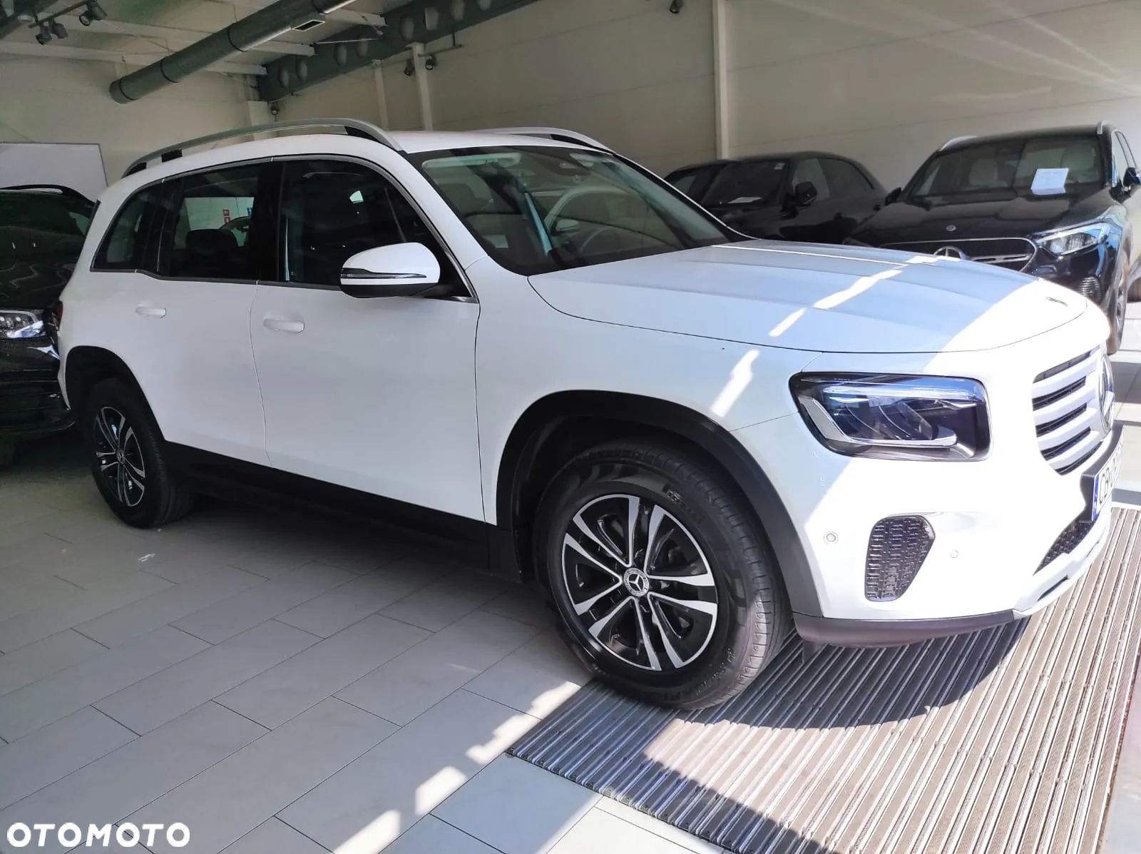 Mercedes-Benz GLB ver-200-d-4--matic-8g--dct - 2
