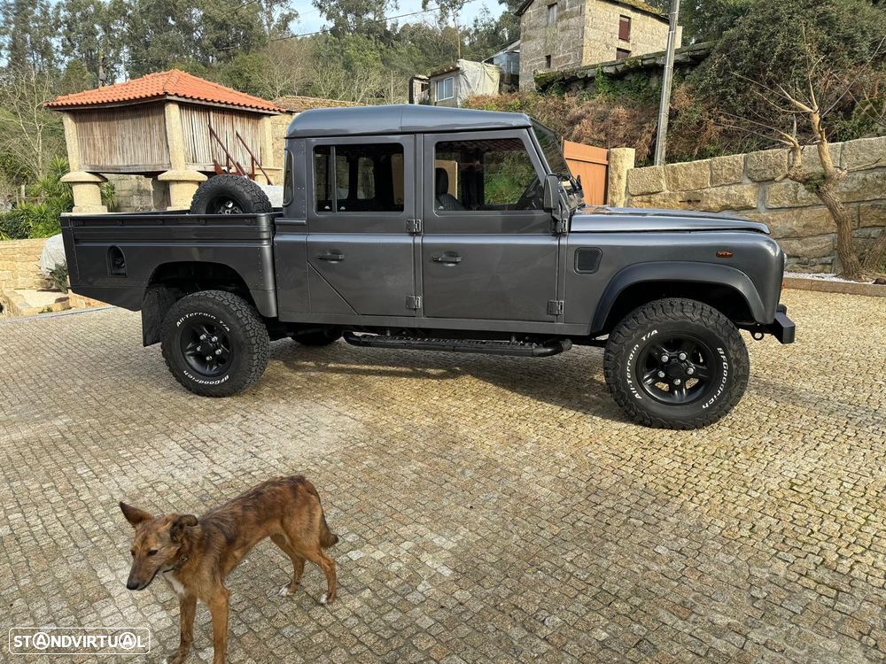 Land Rover Defender - 4