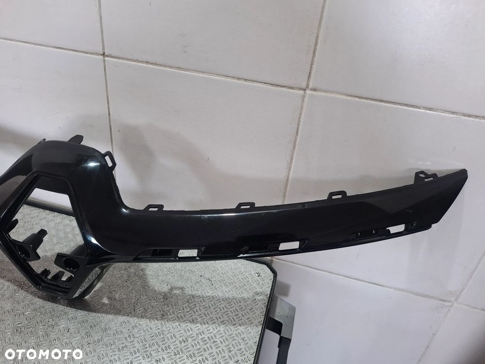Atrapa listwa zderzaka przód Renault Captur I nr 623829844R - 3