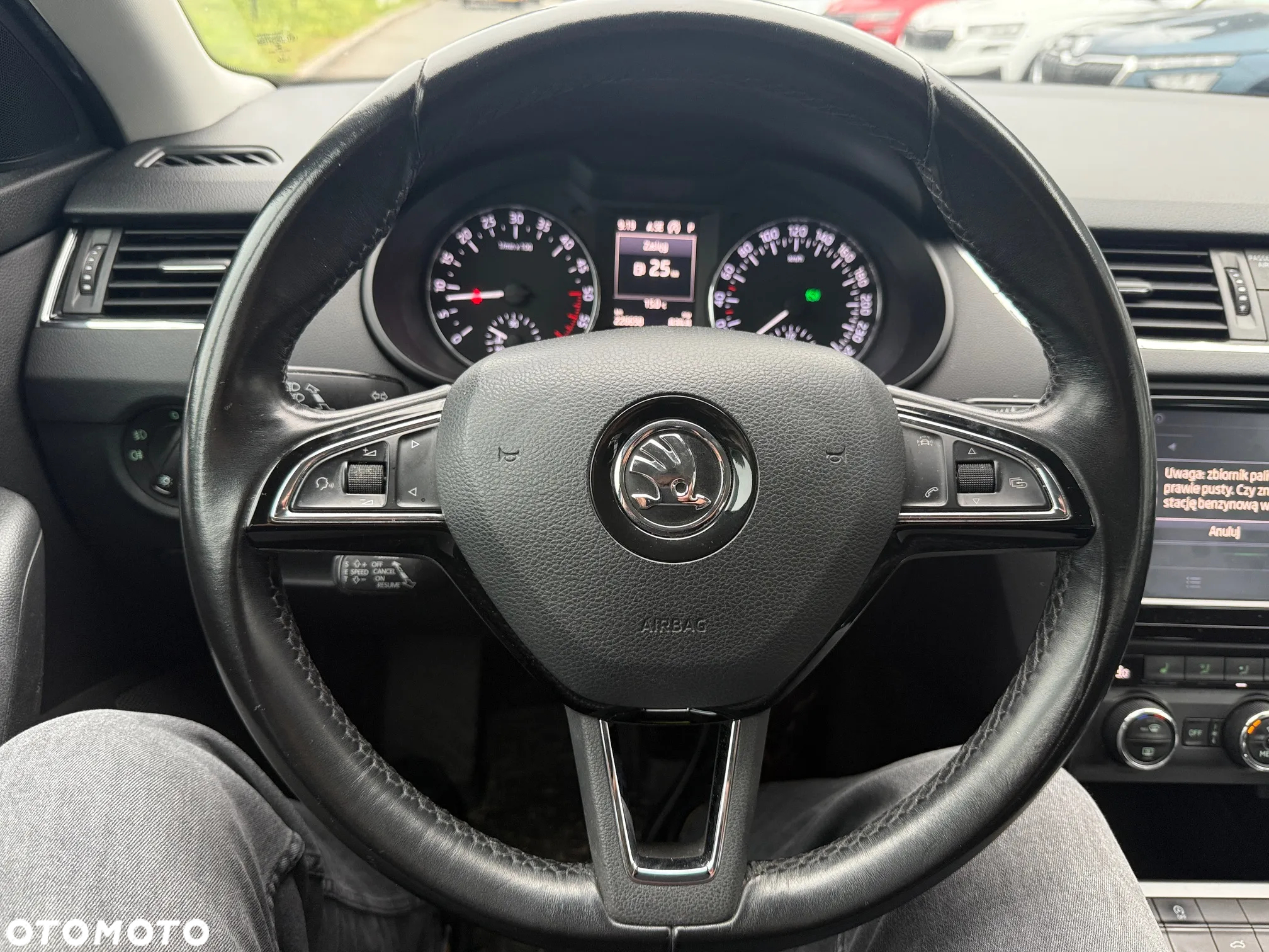 Skoda Octavia 2.0 TDI SCR Style DSG - 18