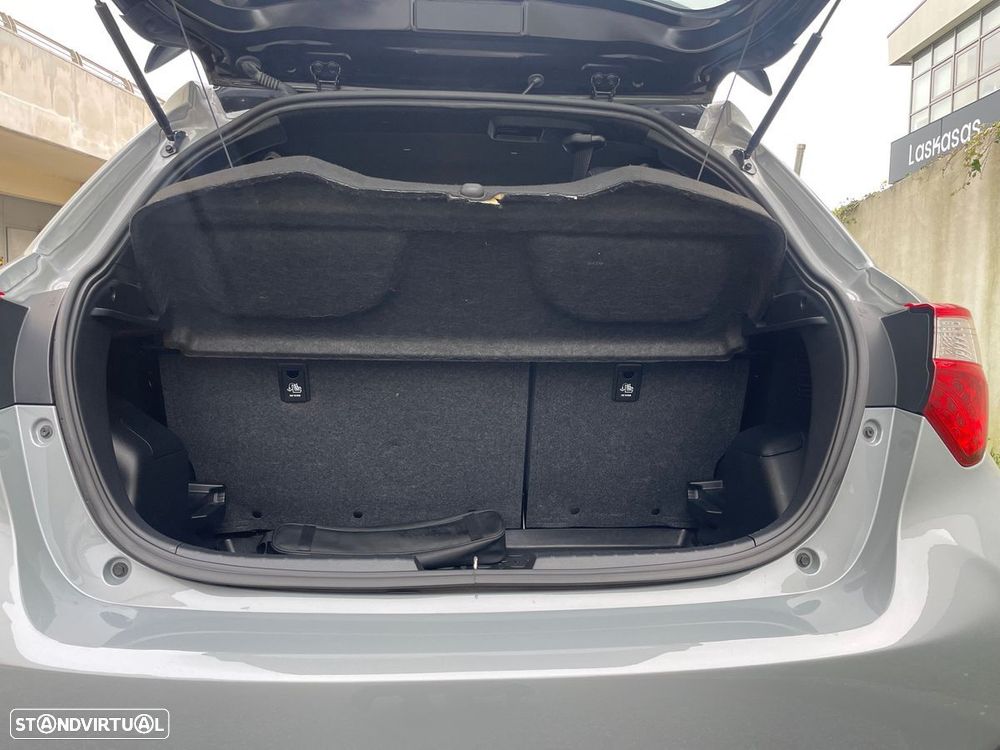 Toyota Yaris - 10