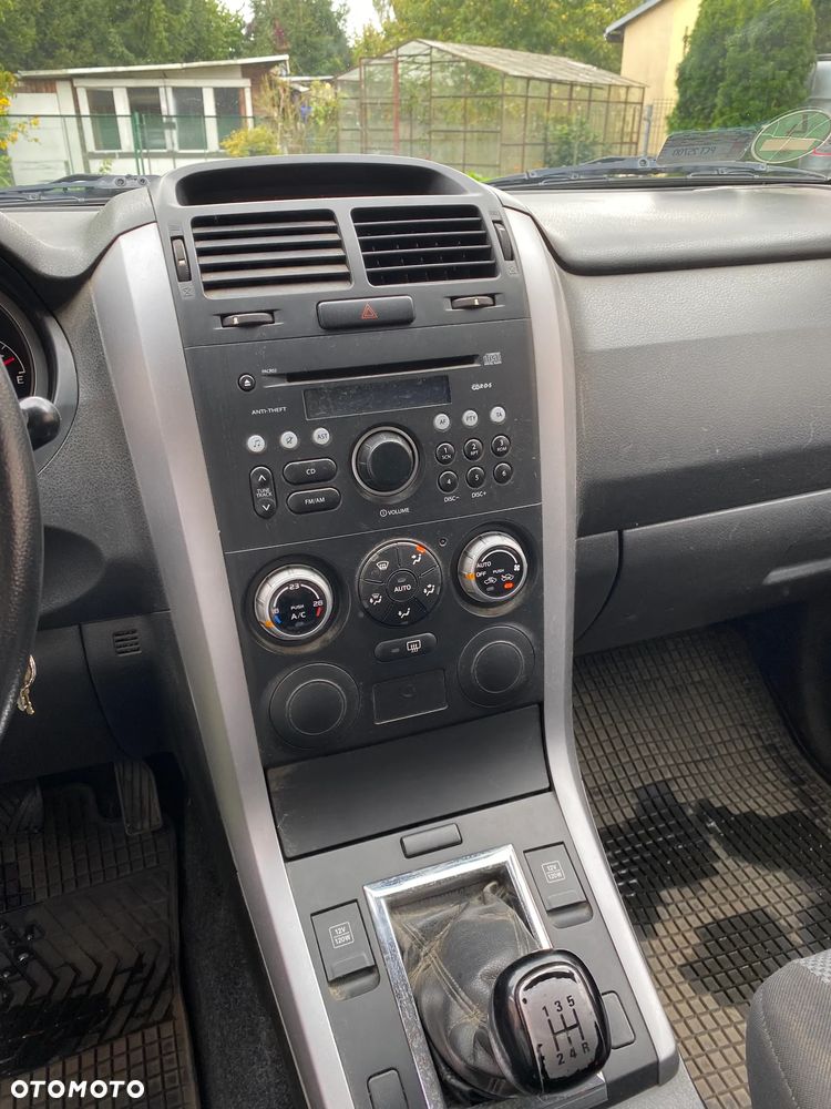 Suzuki Grand Vitara 1.6 - 16