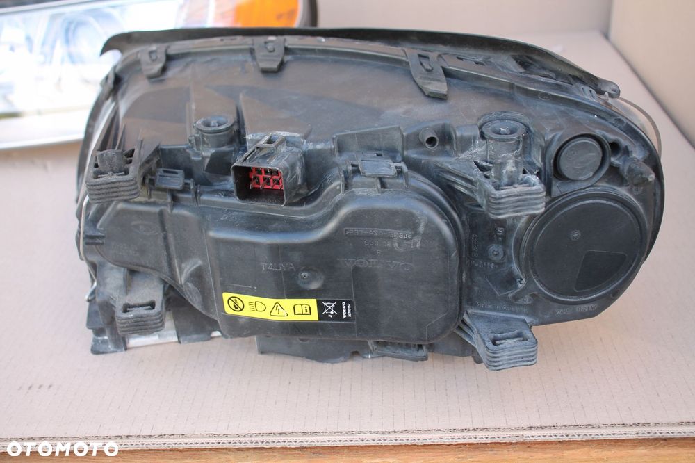 volvo v70 s80 xc70 prawy xenon, prawa lampa 31214348 europa - 8