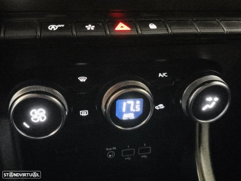 Renault Captur 1.0 TCe Techno - 25