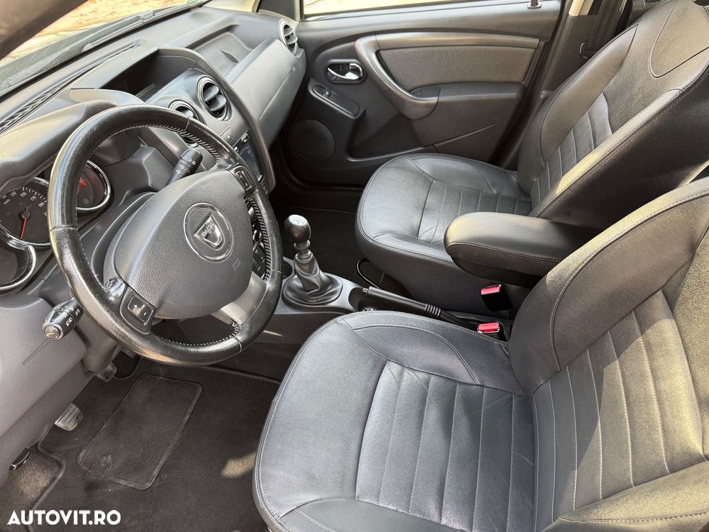 Dacia Duster TCe 125 4x2 Blackshadow - 28