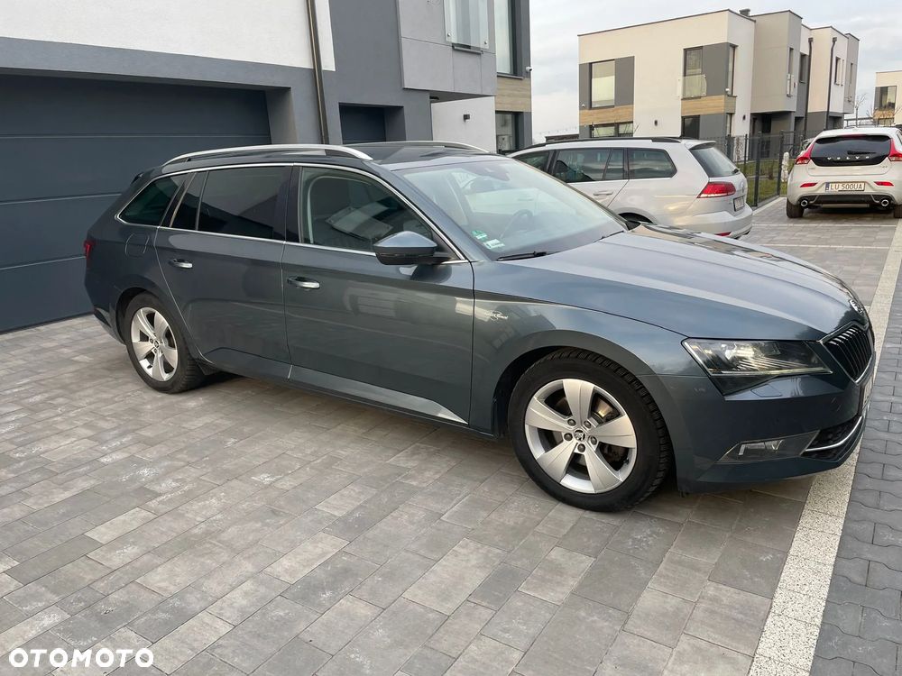 Skoda Superb 2.0 TDI L&K DSG - 3