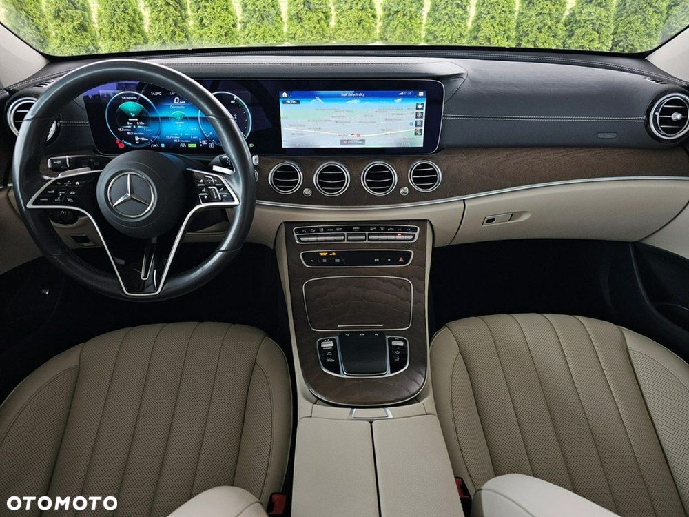 Mercedes-Benz Klasa E - 12