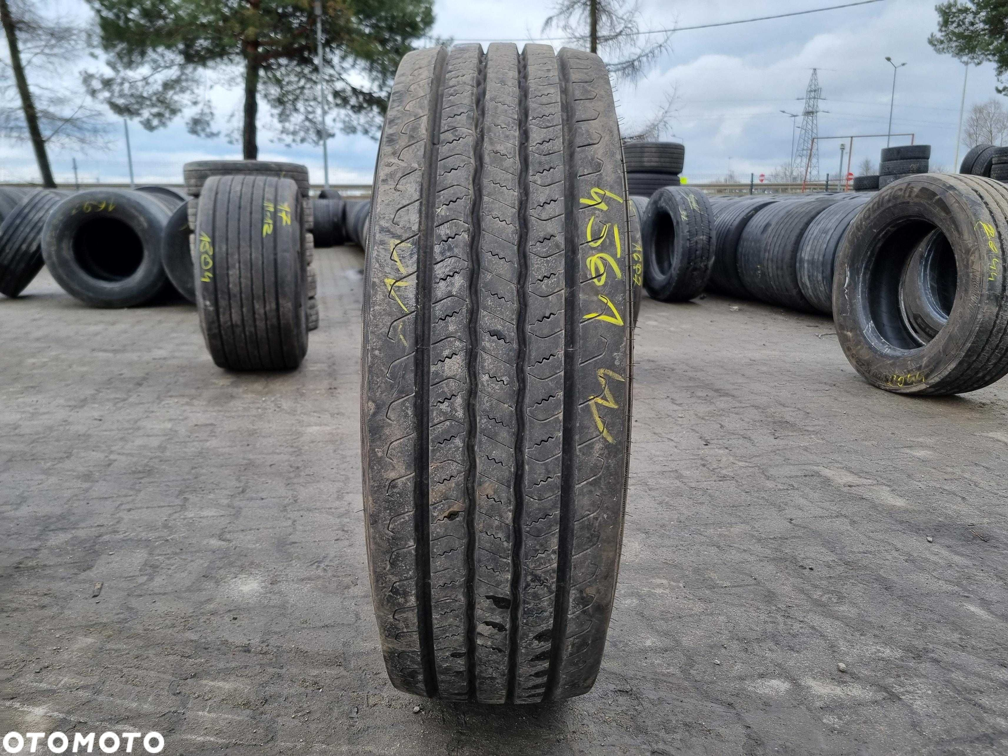 315/70R22.5 Opona UNIROYAL FH40 12-13mm Przód FH 40 - 3