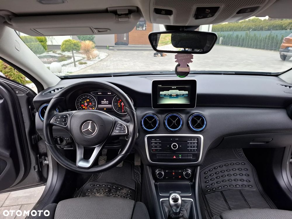 Mercedes-Benz Klasa A 180 CDI (BlueEFFICIENCY) - 24