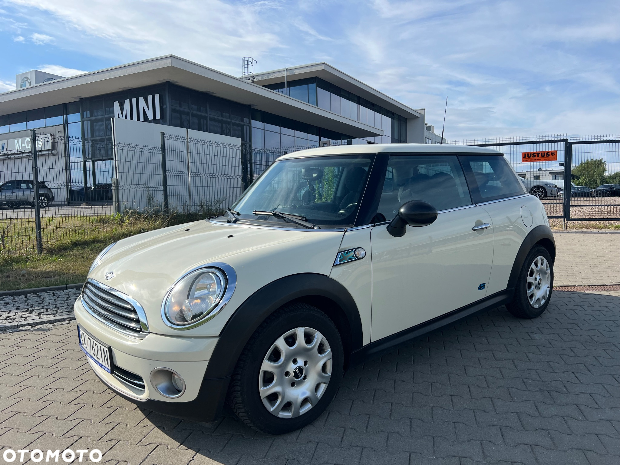 MINI Cooper Standard - 4
