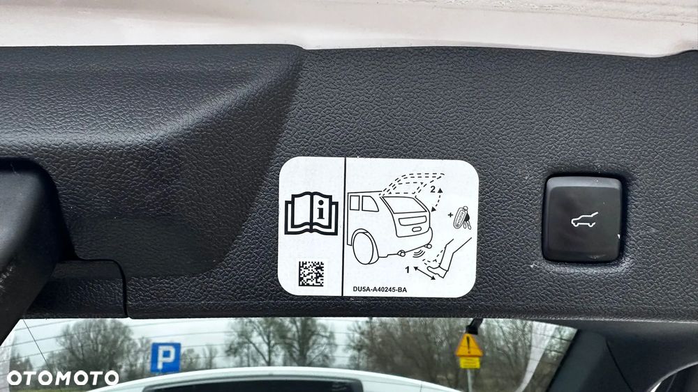 Ford Kuga 2.5 Duratec PHEV ST-LINE X - 37