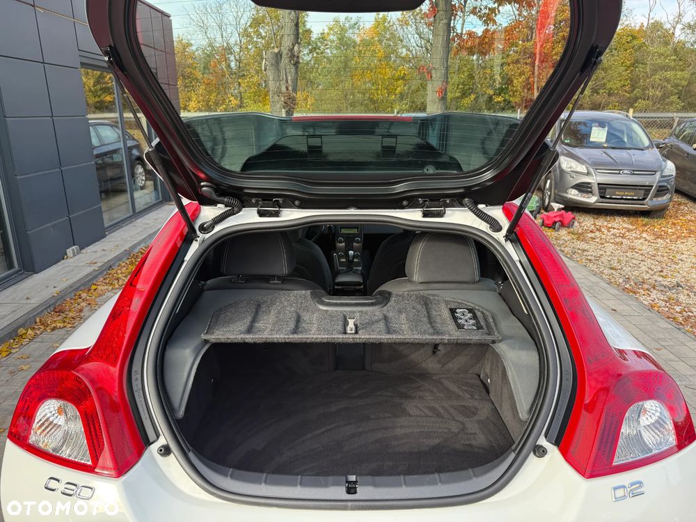 Volvo C30 D2 R-Design - 20