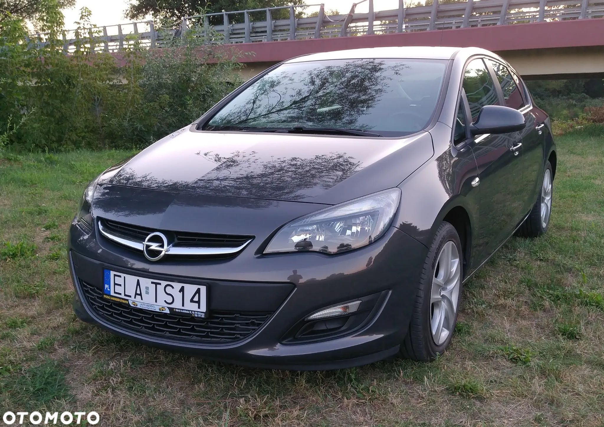 Opel Astra 1.4 Turbo Edition - 1