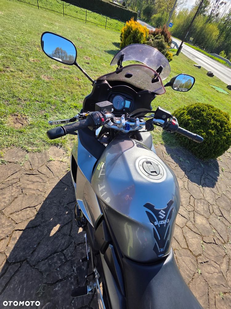 Suzuki GSX - 10