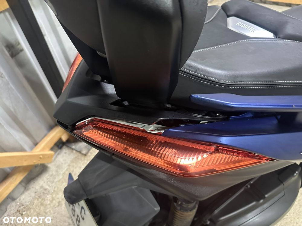 Yamaha X-max - 23