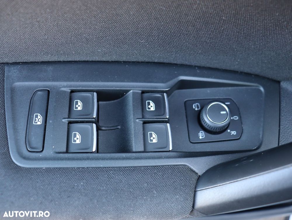 Volkswagen Tiguan 2.0 TDI DSG Life - 12