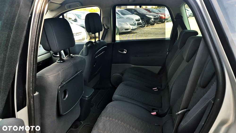 Renault Grand Scenic 2.0 16V Privilege - 33