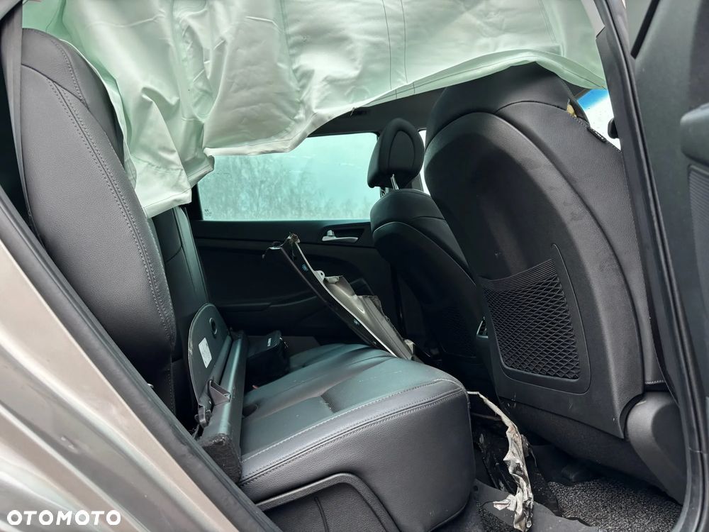 Hyundai Tucson 1.6 Turbo 4WD DCT Trend - 18