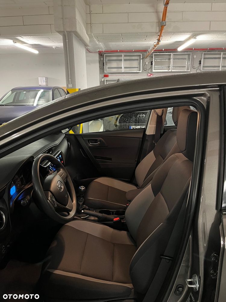 Toyota Auris 1.6 Active - 12