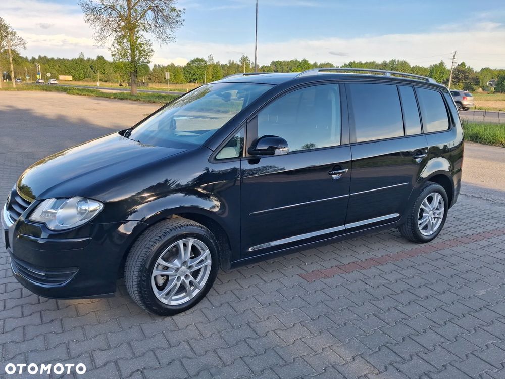 Volkswagen Touran 2.0 TDI DPF Trendline - 9