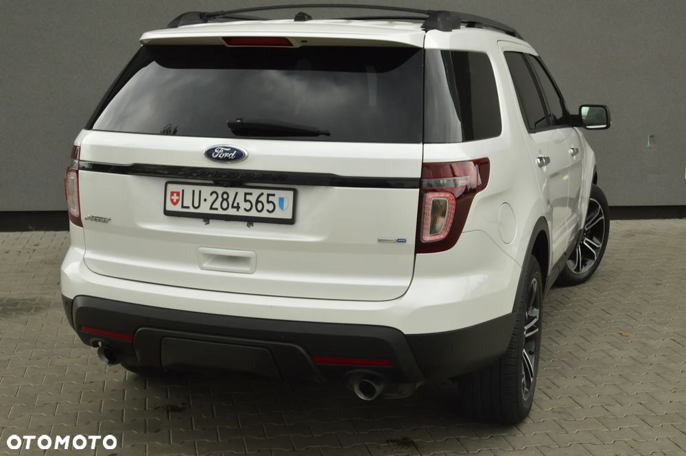 Ford Explorer 4.6 4WD - 12