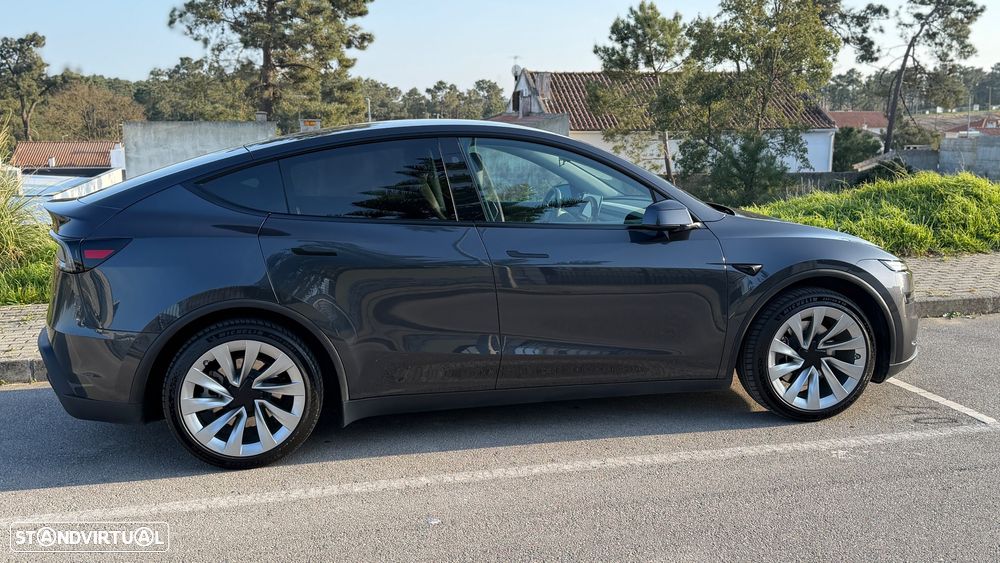 Tesla Model Y Tração Traseira - 4