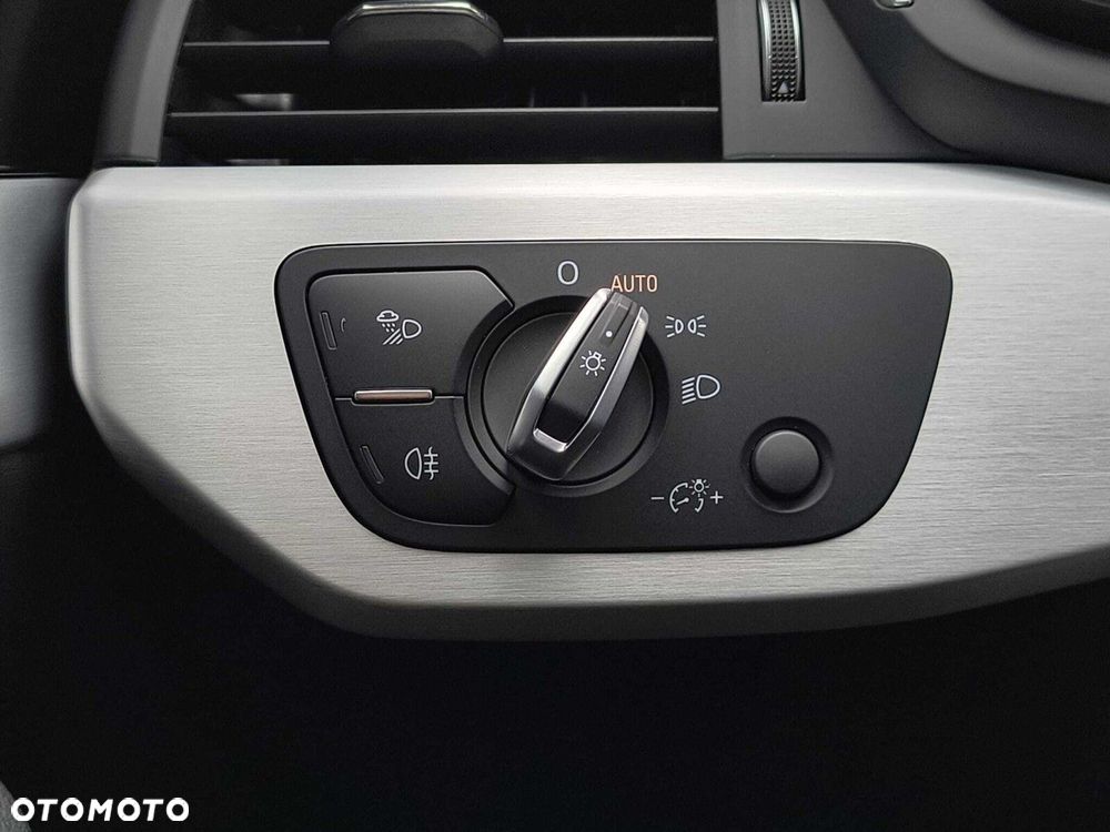 Audi A4 Avant 40 TDI mHEV Quattro S tronic - 16