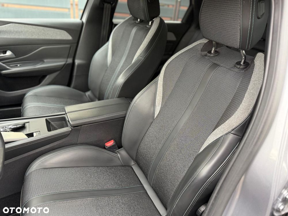 Peugeot 308 BlueHDi 130 EAT8 Stop & Start Allure Pack - 31