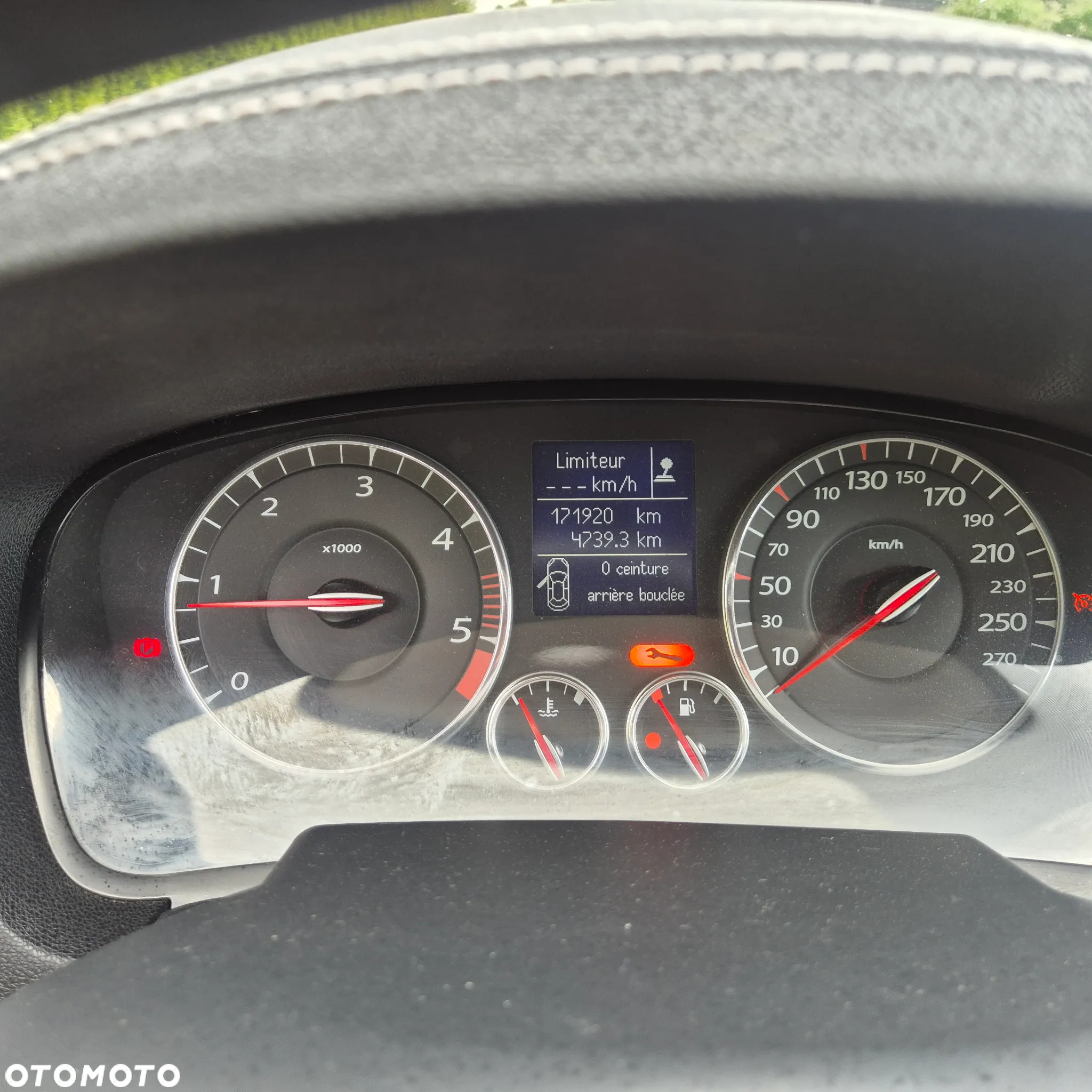 Renault Laguna dCi 110 FAP Limited - 12