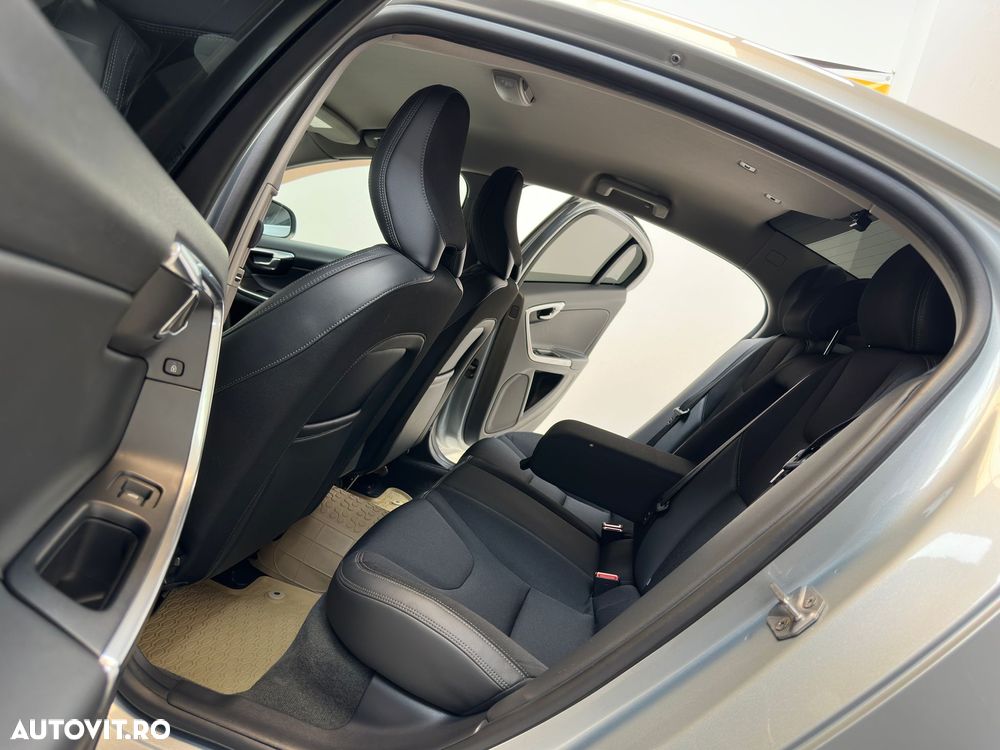 Volvo S60 D2 Start-Stop ECO Momentum - 8