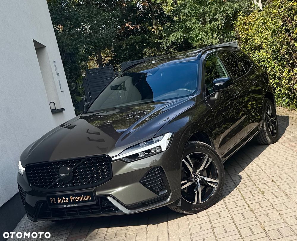 Volvo XC 60 B4 B Plus Dark - 3