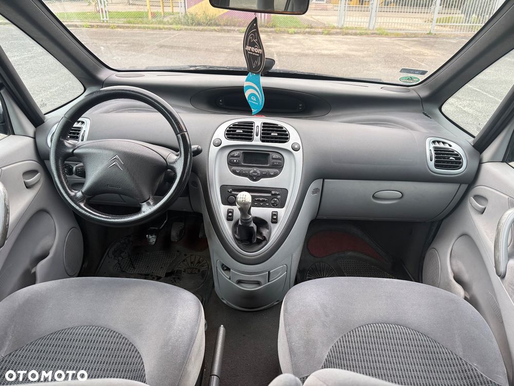 Citroën Xsara Picasso 1.6 Exclusive - 9