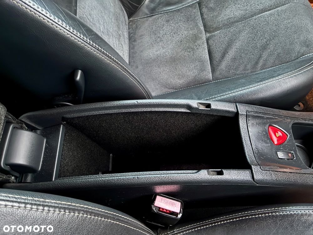 Renault Laguna 2.0 Initiale - 28