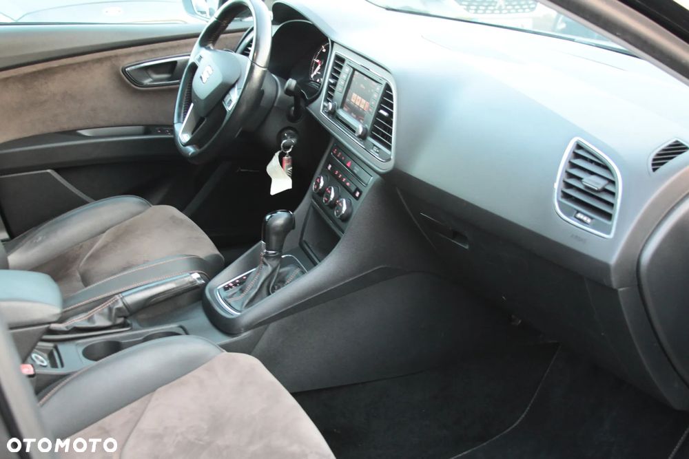 Seat Leon Sportstourer 2.0 TDI Start&Stop 4Drive DSG X-Perience - 18