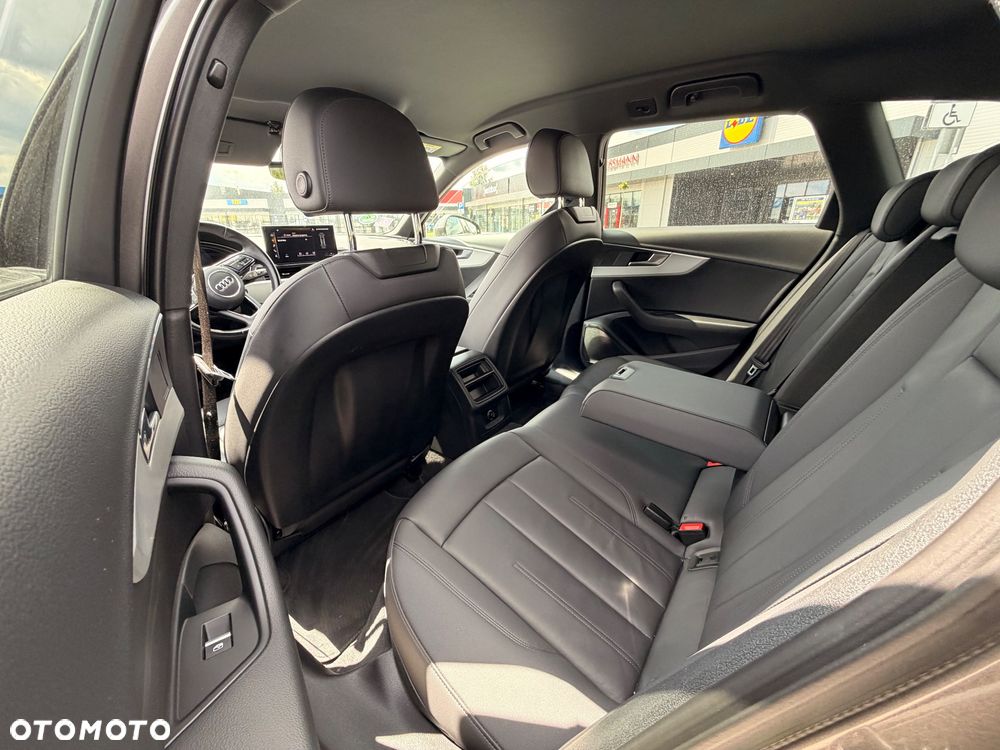 Audi A4 Avant 40 TFSI S tronic S line - 8