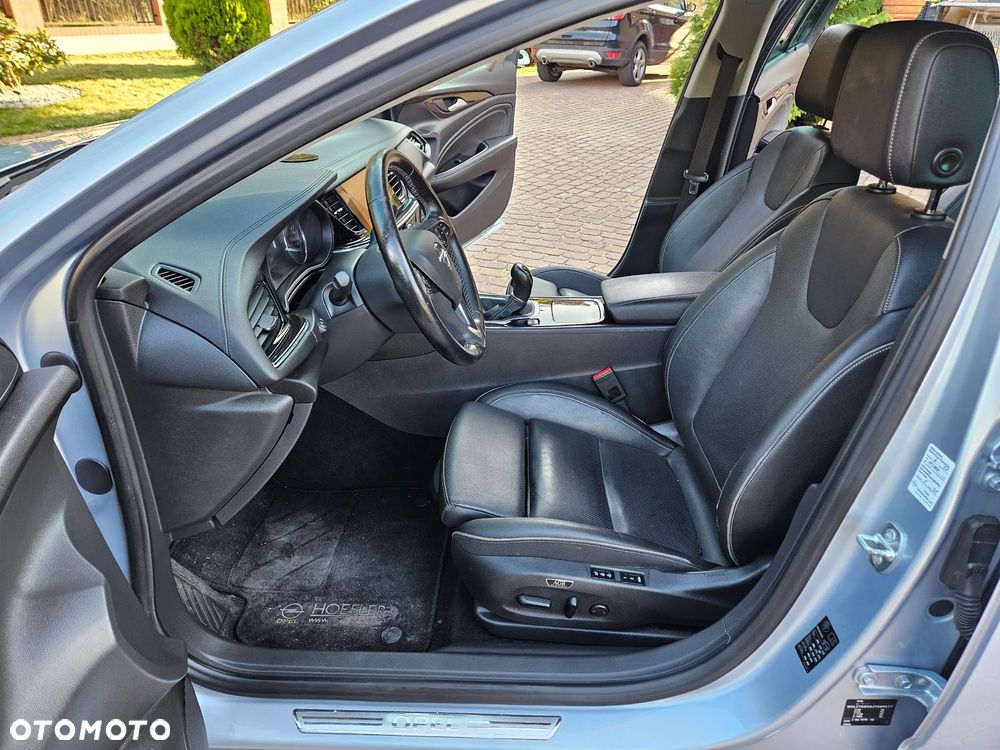 Opel Insignia 2.0 CDTI 4x4 ecoFLEX Start/Stop Business Innovation - 16