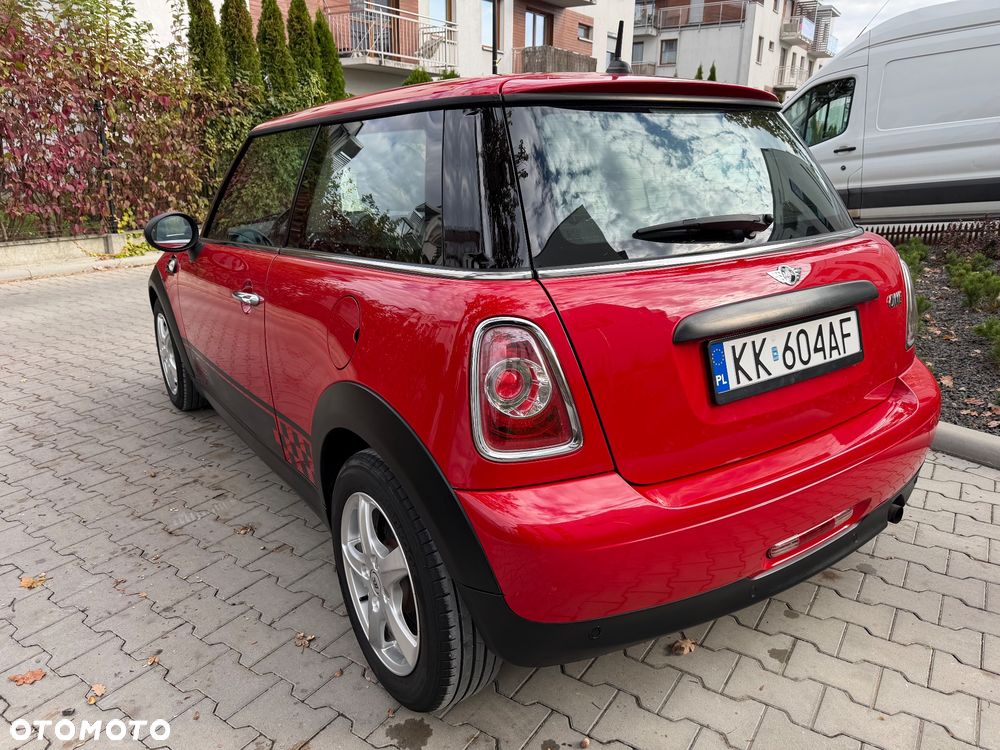 Mini One 2013 photo 4