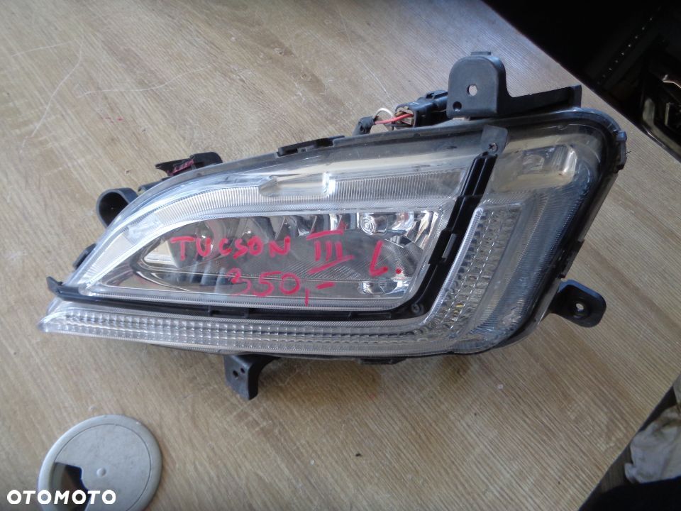 HYUNDAI TUCSON HALOGEN III LED LEWY PRZÓD EUROPA - 1