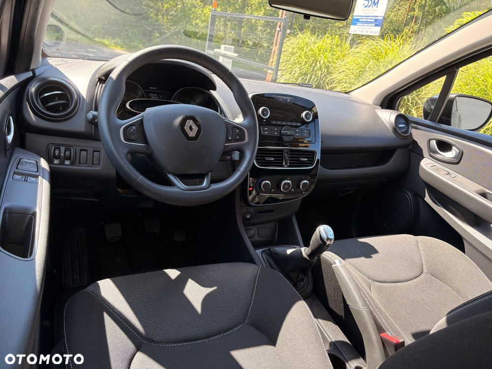 Renault Clio 1.2 16V Limited - 22